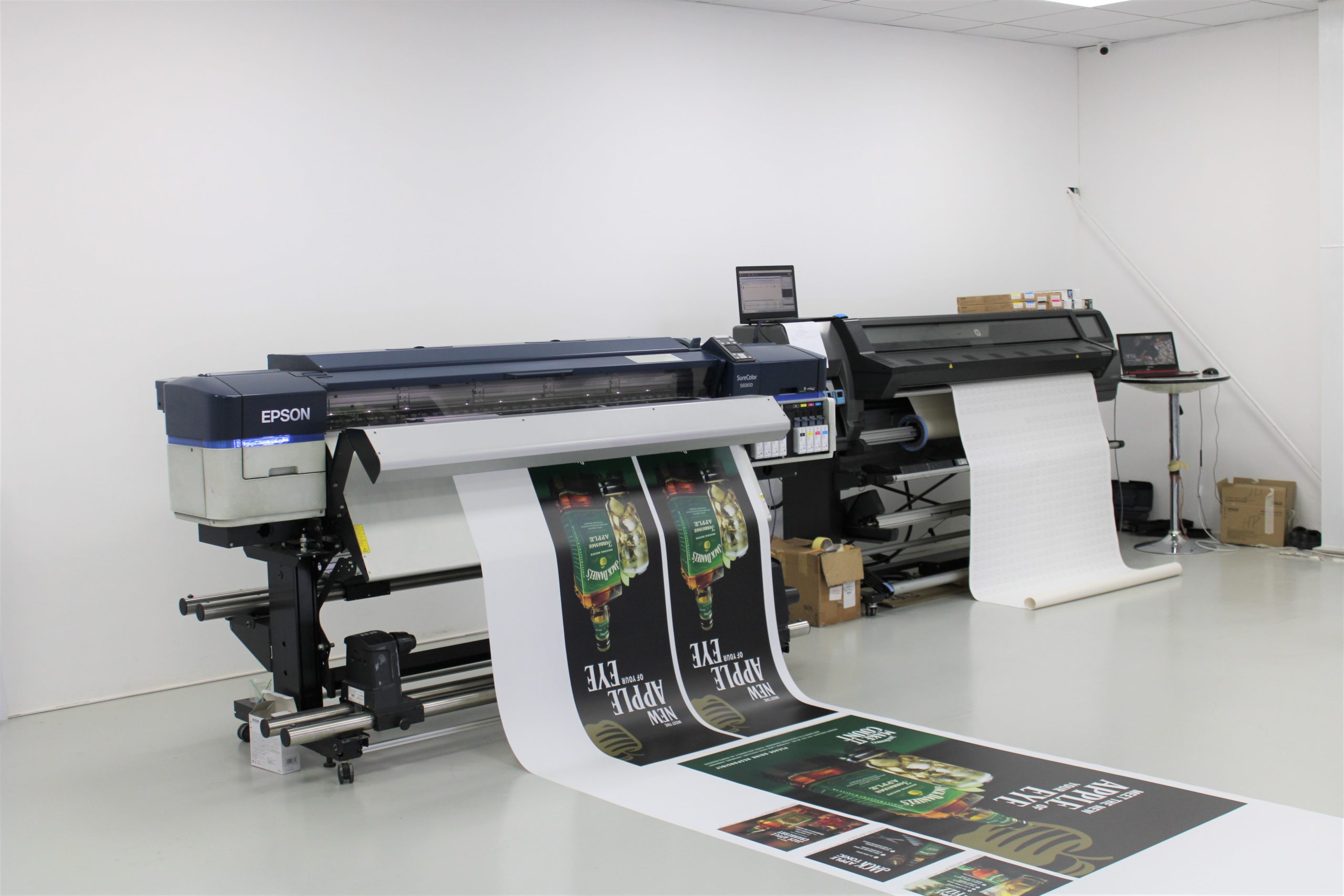 Large Format Printing Digital Services Dubai | Al Fajr Desin & Printing