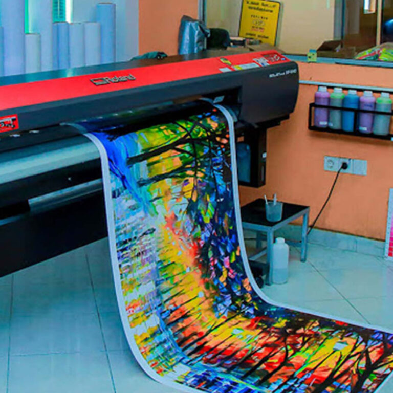 Digital printing services for banners and brochures in Dubai